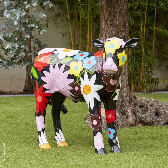 Statue vache à fleurs multicolores résine Vernis carrosserie.